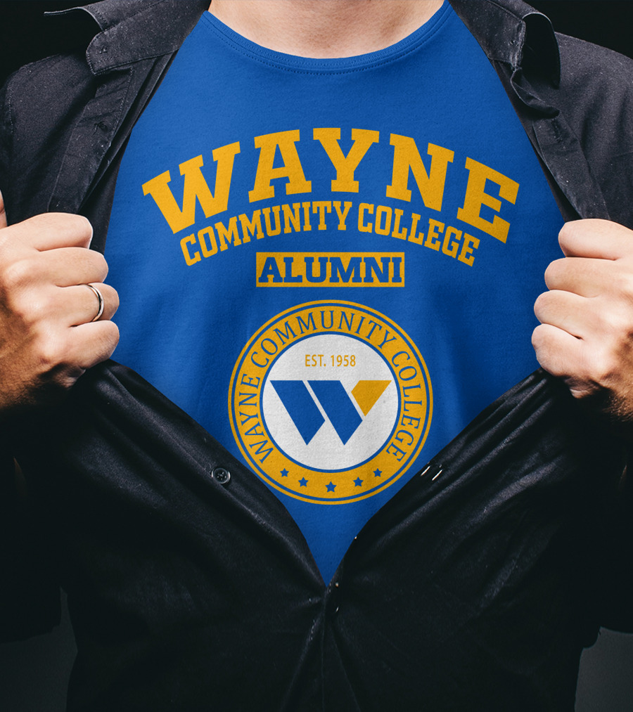 Wayne Community College Alumni EST. 1958 T-Shirt
