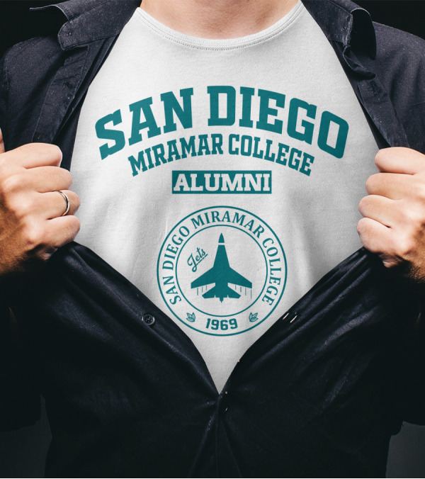 SAN DIEGO MIRAMAR COLLEGE ALUMNI JETS 1969 T-Shirt