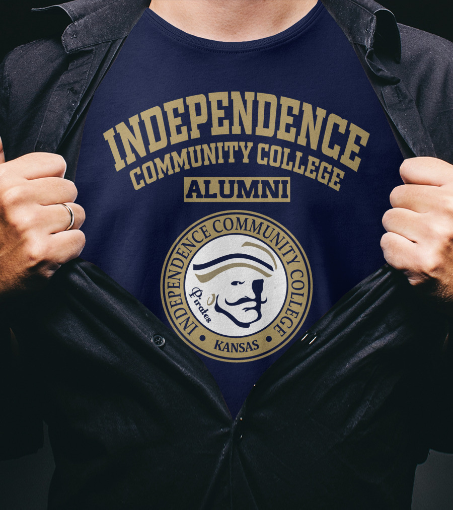 Independence Community College Alumni Kansas Pirates T-Shirt