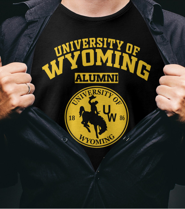 UNIVERSITY OF WYOMING ALUMNI 1886 UW T-Shirt