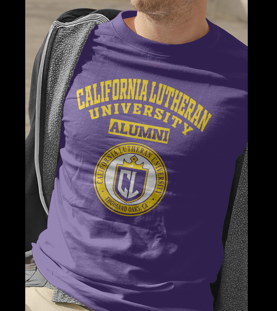 California Lutheran University Alumni Seal Thousand Oaks CA T-Shirt