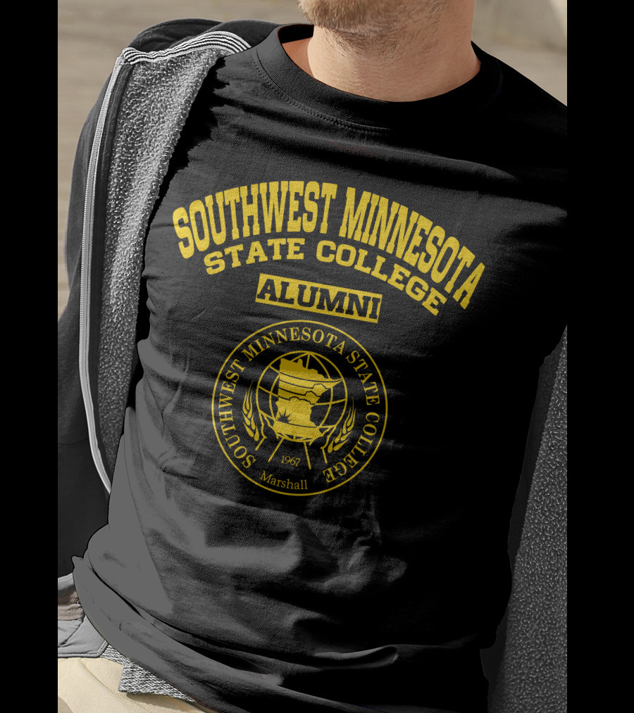 Southwest Minnesota State College Alumni Marshall 1967 T-Shirt
