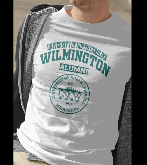 UNIVERSITY OF NORTH CAROLINA WILMINGTON ALUMNI EST. 1947 UNCW T-Shirt