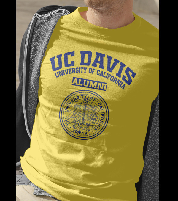 UC Davis University Of California Alumni Seal T-Shirt