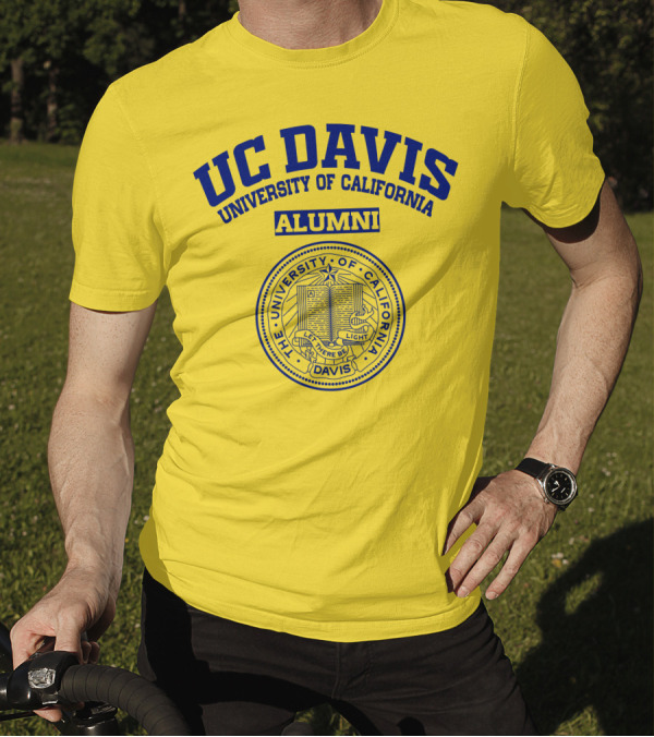 UC Davis University Of California Alumni Seal T-Shirt