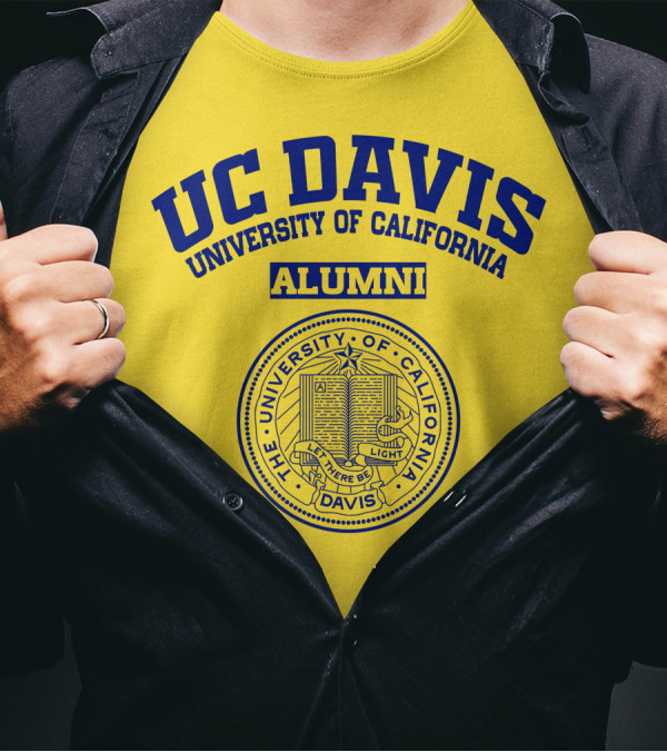 UC Davis University Of California Alumni Seal T-Shirt