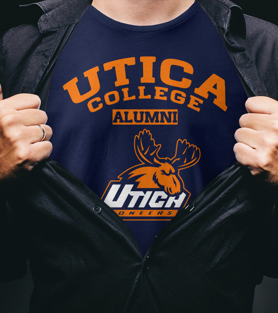 Utica College Alumni Utica Pioneers Moose T-Shirt