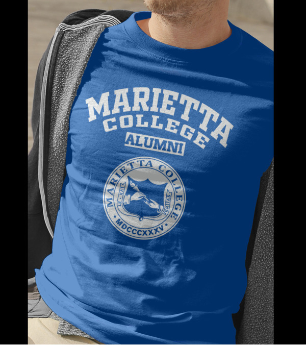 MARIETTA COLLEGE ALUMNI VERITAS MDCCCXXXV T-Shirt