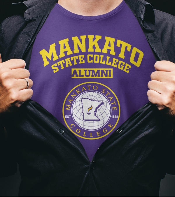 Mankato State College Alumni Est. 1868 T-Shirt