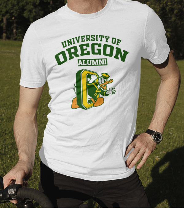 UNIVERSITY OF OREGON ALUMNI DUCK MASCOT T-Shirt