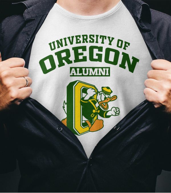 UNIVERSITY OF OREGON ALUMNI DUCK MASCOT T-Shirt