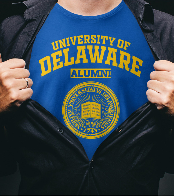 University Of Delaware Alumni 1743 Seal T-Shirt