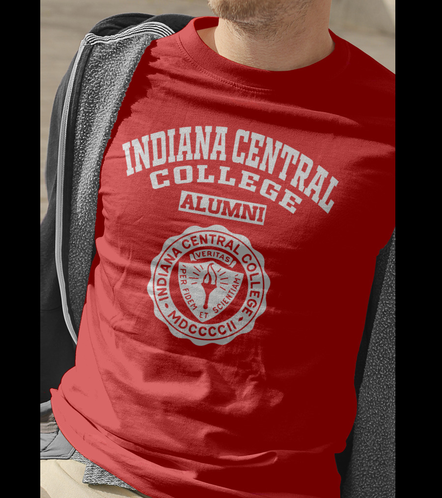 Indiana Central College Alumni Veritas Per Fidem Et Scientiam Seal MDCCCCII T-Shirt