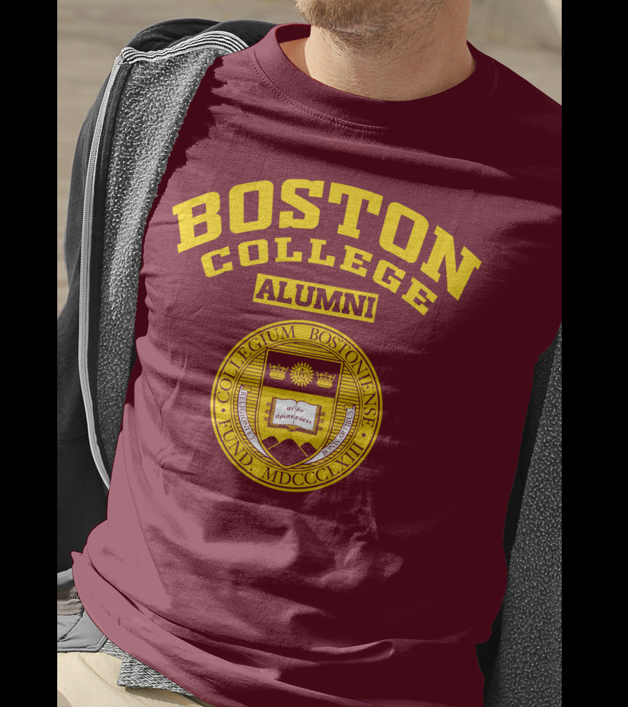 Boston College Alumni Collegium Bostoniense Fund MDCCCXLIII T-Shirt
