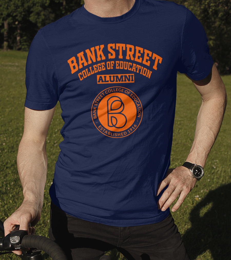 Bank Street College Of Education Alumni Established 1916 T-Shirt