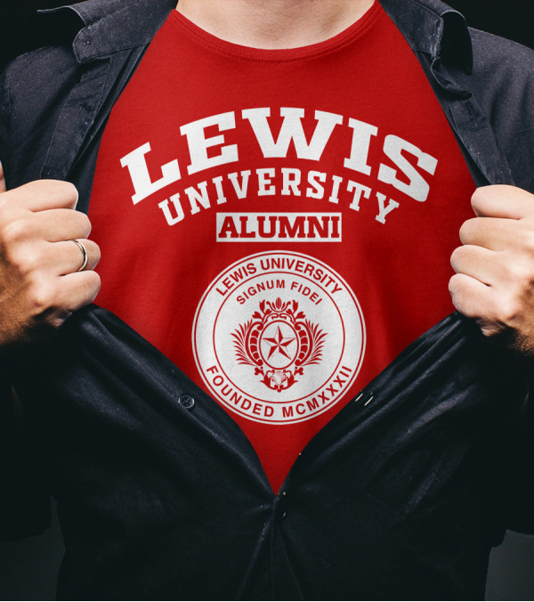 LEWIS UNIVERSITY ALUMNI SIGNUM FIDEI FOUNDED MCMXXII T-Shirt