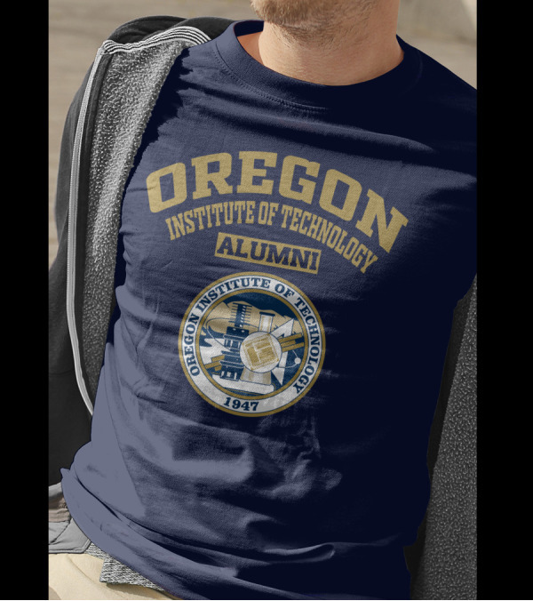 Oregon Institute Of Technology Alumni 1947 Crest T-Shirt