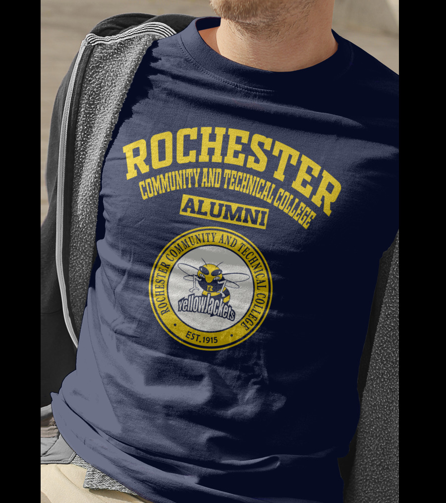 Rochester Community And Technical College Alumni YellowJackets Est. 1915 T-Shirt