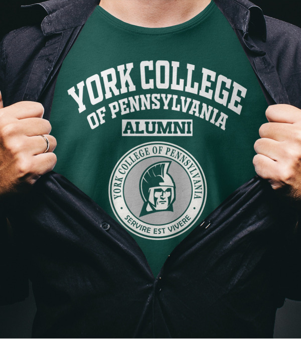 York College Of Pennsylvania Alumni Servire Est Vivere T-Shirt