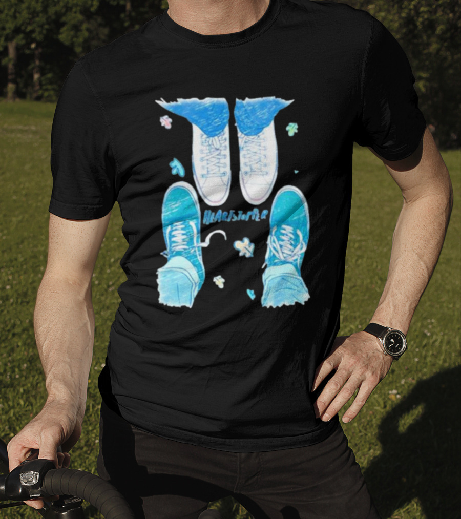 Heartstopper Nick And Charlie Shoes Pastel Sketch T-Shirt