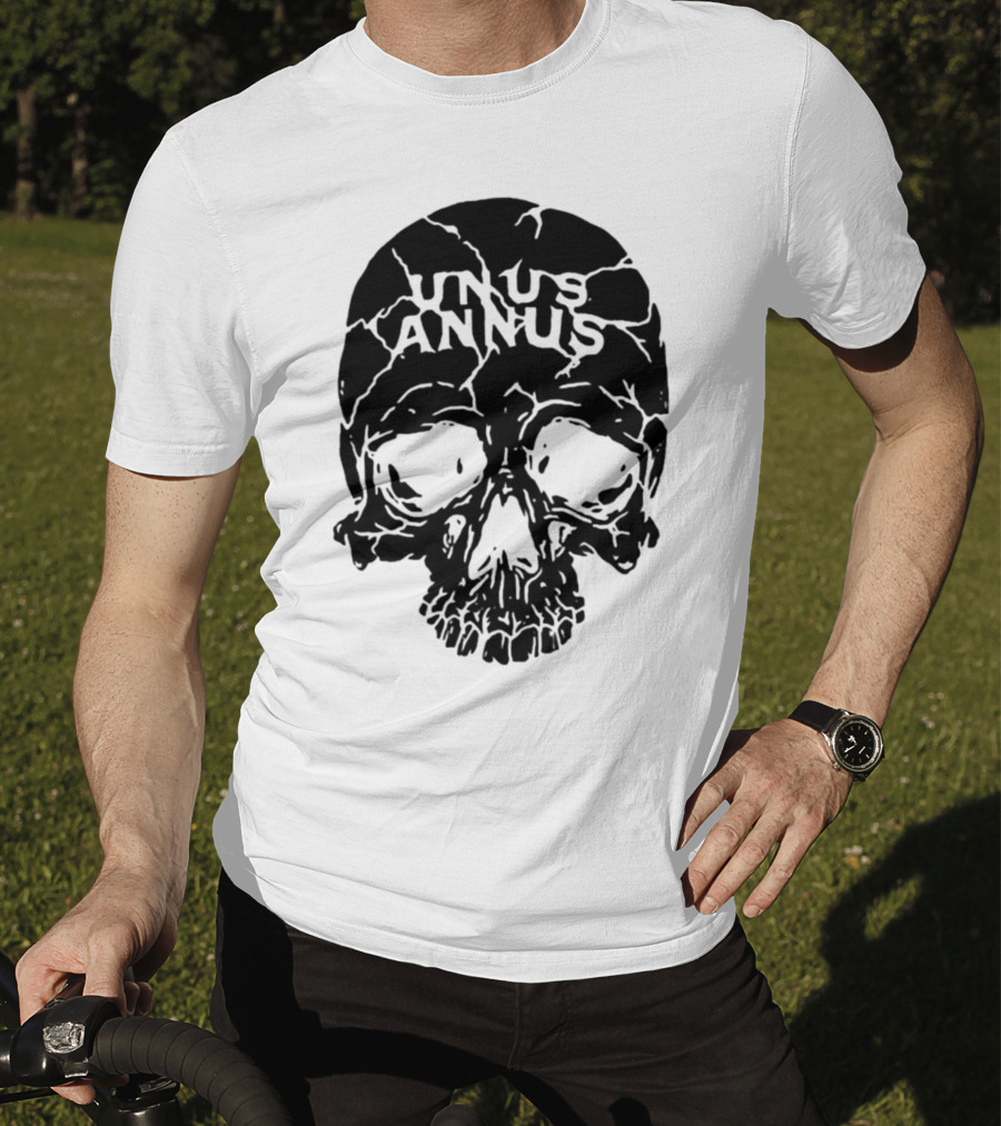 Unus Annus Skull Black Crack T-Shirt
