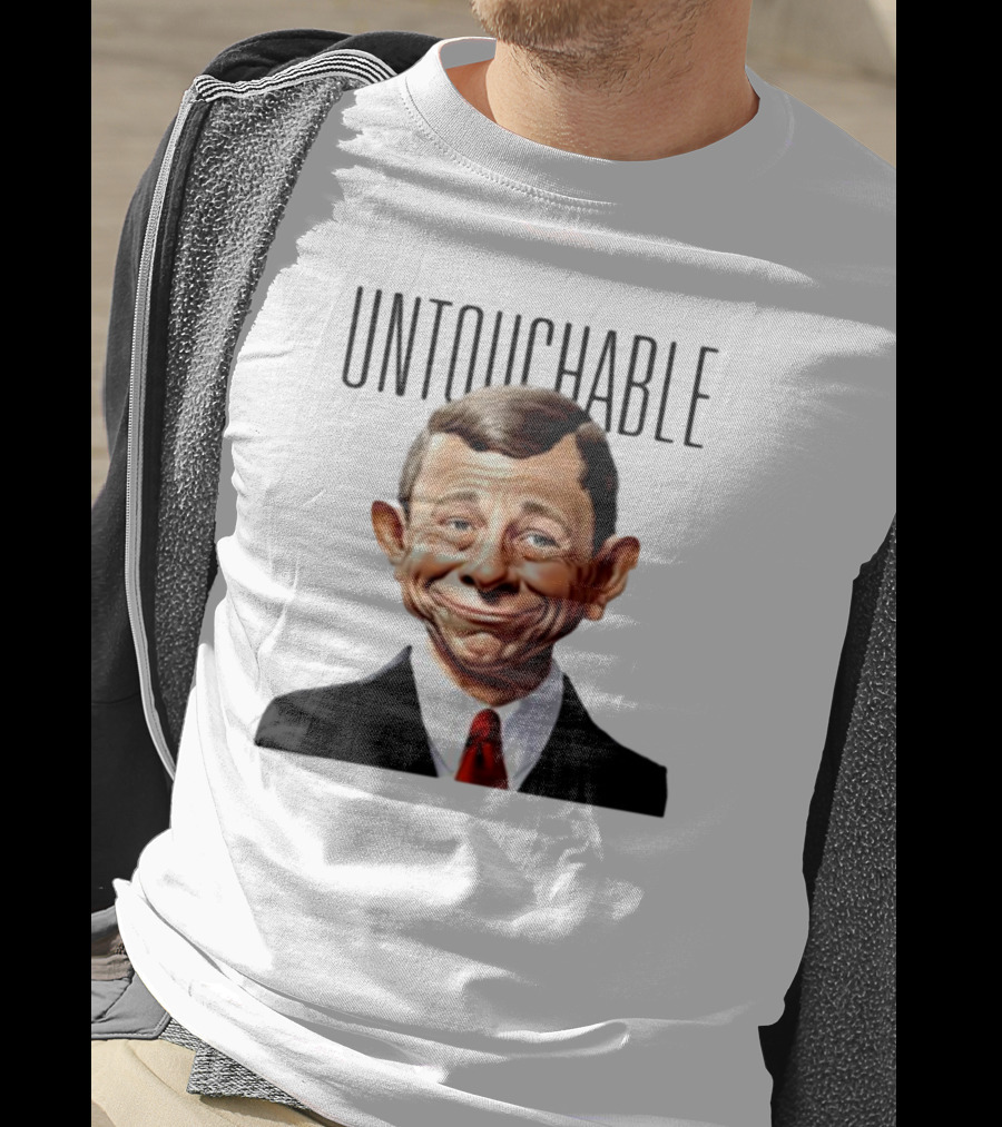 Untouchable Chief Justice John Roberts Refusing To Speak To The American People T-Shirt
