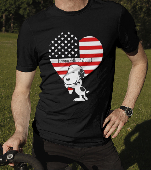 Snoopy Happy 4th Of July Heart American Flag T-Shirt