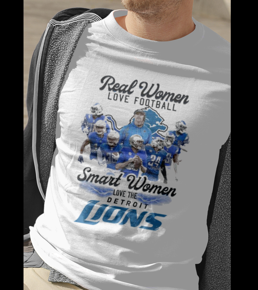 Real Women Love Football Smart Women Love The Detroit Lions Team Spirit T-Shirt