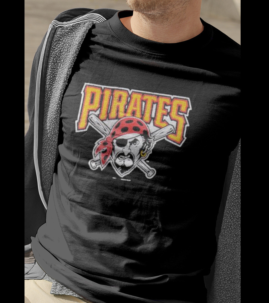 Pittsburgh Pirates Youth Distressed Vintage Crossed Bats T-Shirt
