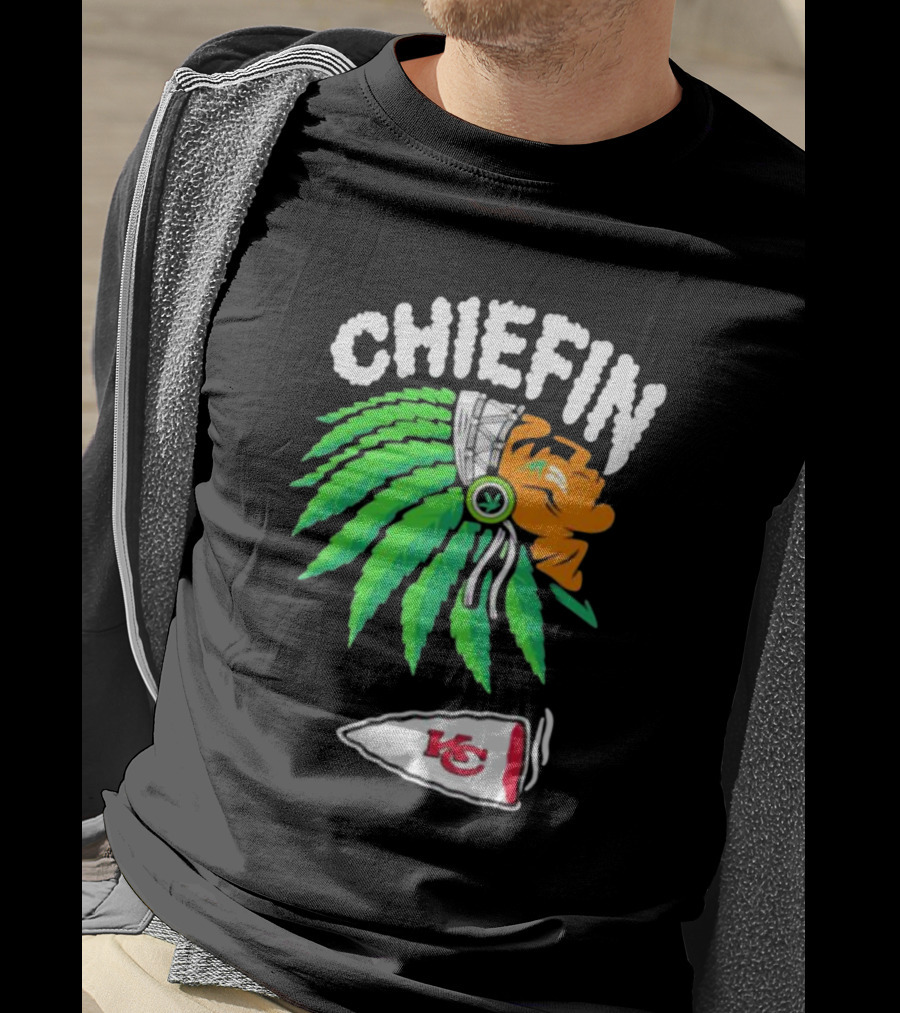 Kansas City Chiefs Chiefin Native Headdress Football T-Shirt