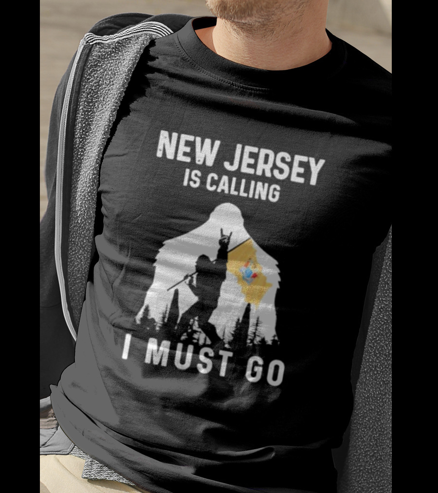 New Jersey Is Calling I Must Go Bigfoot Holding New Jersey Flag T-Shirt