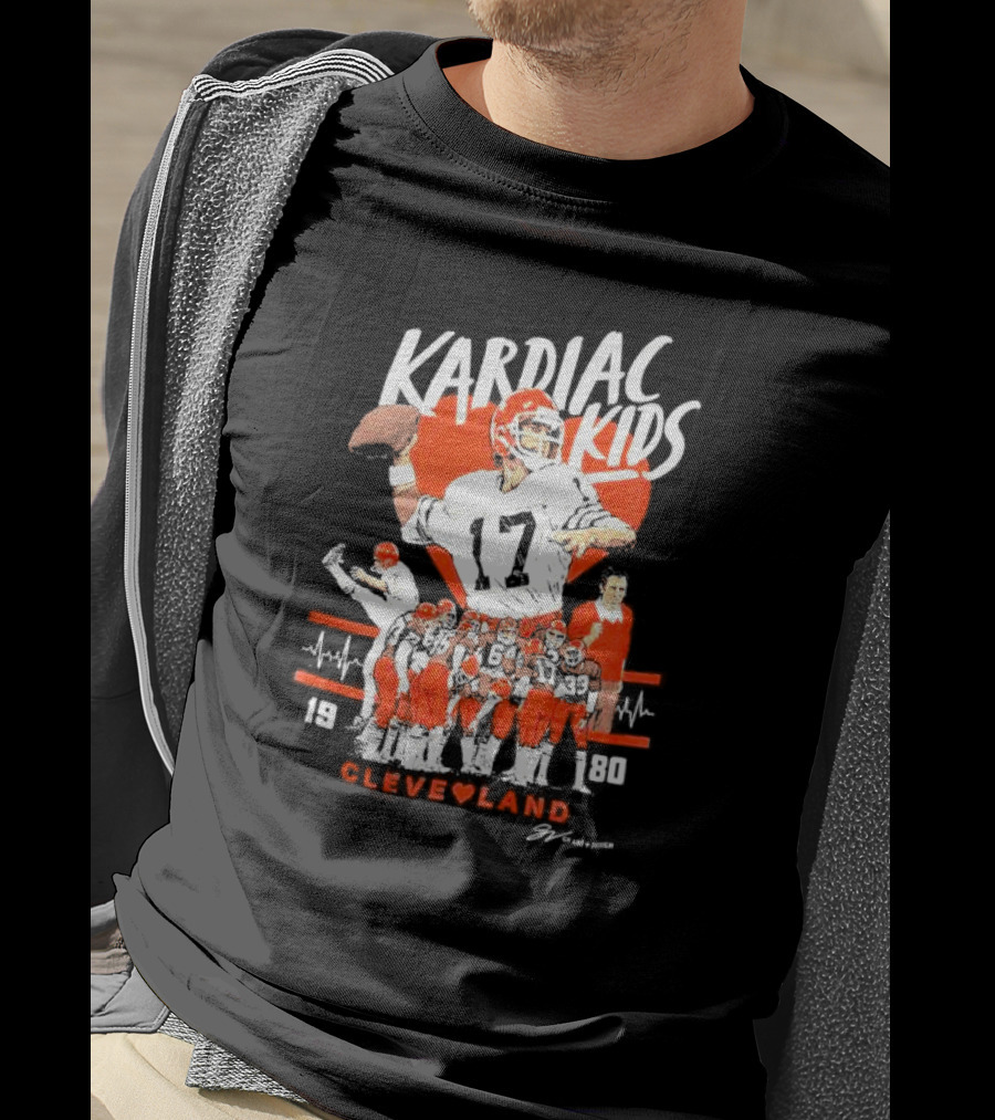 Kardiac Kids 1980 Cleveland Football Team Retro Quarterback Number 17 Sports Nostalgia T-Shirt