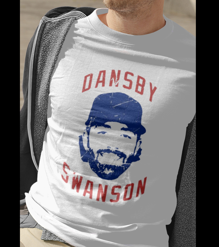 Dansby Swanson Chicago Baseball Portrait Fan T-Shirt