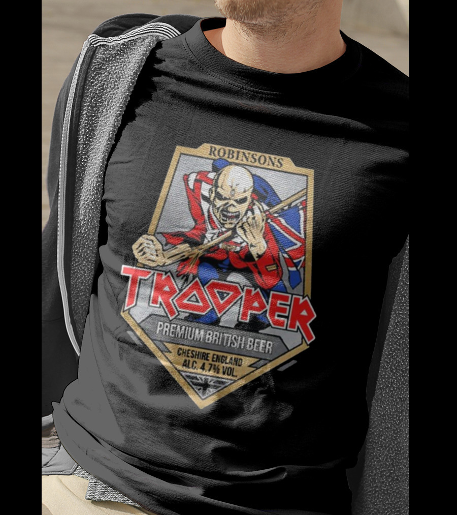 Robinsons Trooper Premium British Beer Cheshire England 4.7% Vol T-Shirt