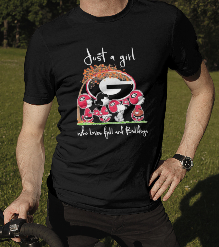 Just A Girl Who Loves Fall And Bulldogs Peanuts Georgia Bulldogs T-Shirt