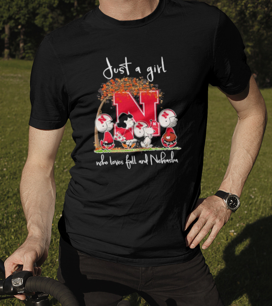 Just A Girl Who Loves Fall And Nebraska Peanuts Gang Football T-Shirt