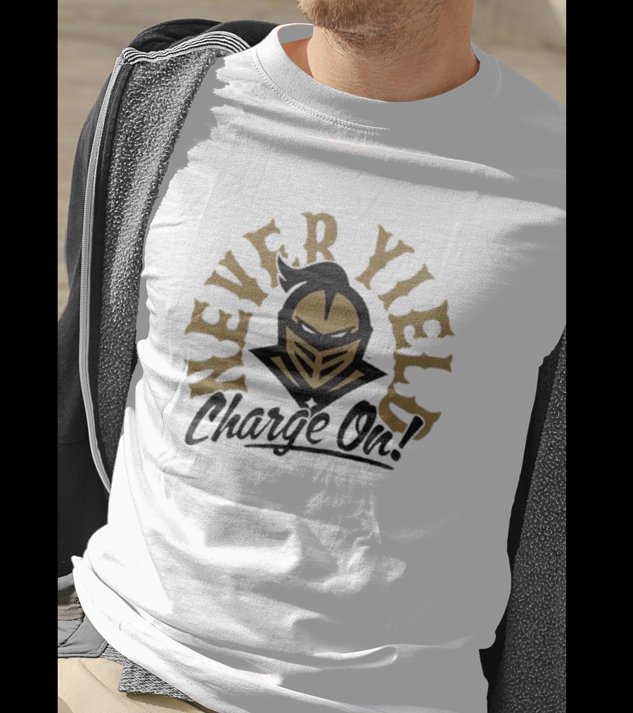 Never Yield UCF Knights Charge On T-Shirt