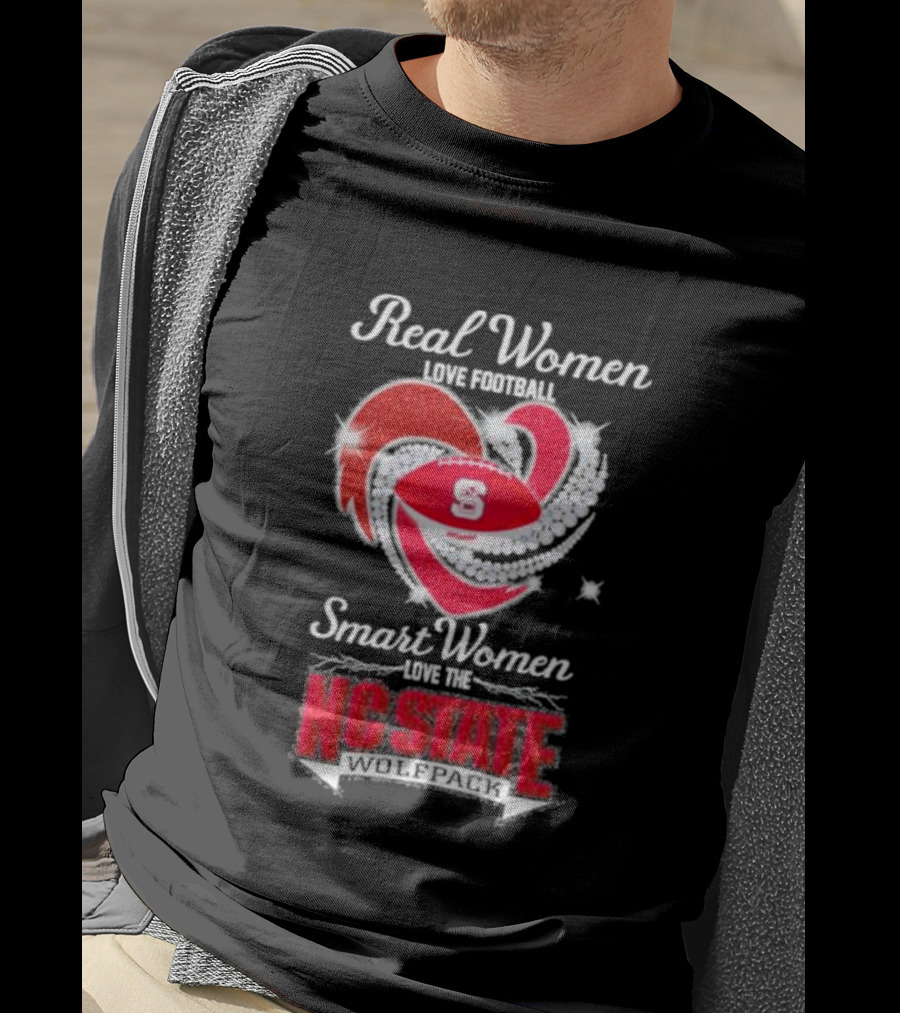 Real Women Love Football Smart Women Love The NC State Wolfpack Diamond Heart T-Shirt