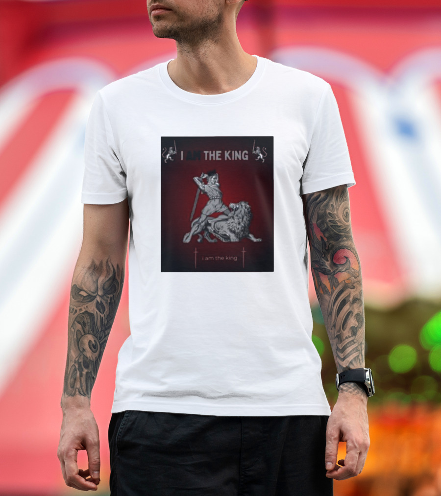 Man Attacking Lion I Am The King with Swords and Lion Symbols T-Shirt