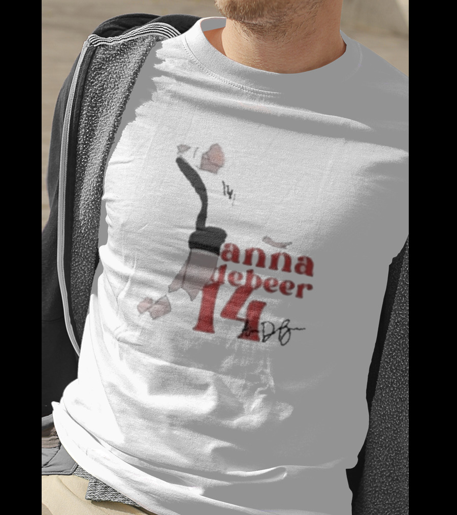 Anna Debeer 14 DB Signature T-Shirt