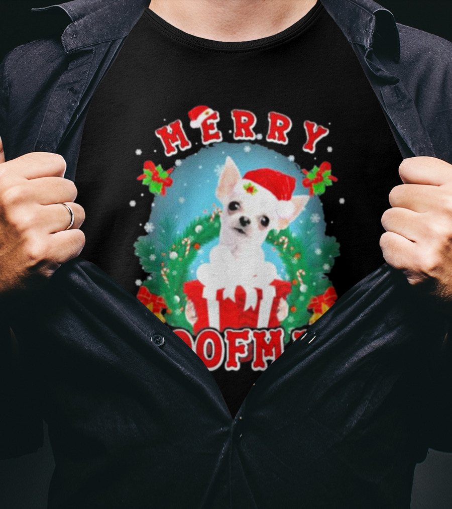 Chihuahua Merry Woofmas Santa Hat Wreath And Gift Box T-Shirt