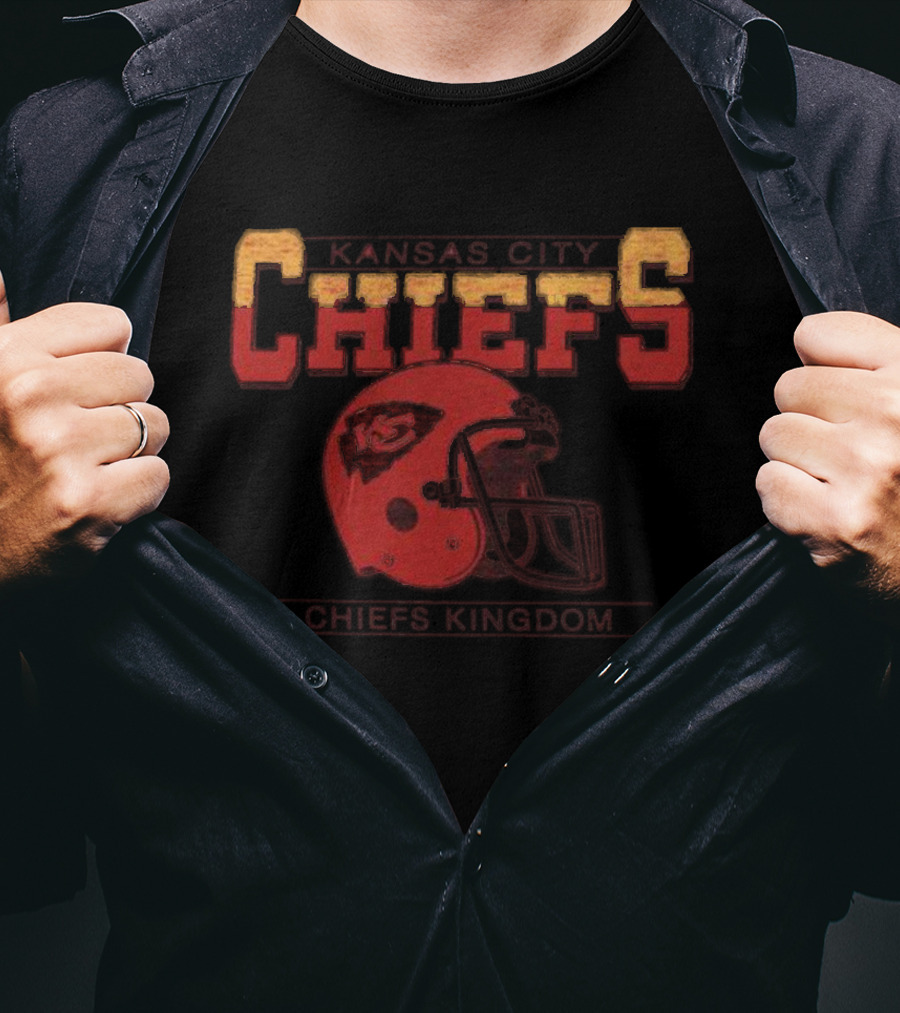 Kansas City Chiefs Kingdom Helmet Gridiron Classics Franklin T-Shirt
