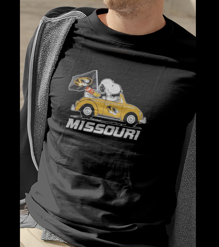 Missouri Tigers Snoopy Woodstock Driving Car T-Shirt