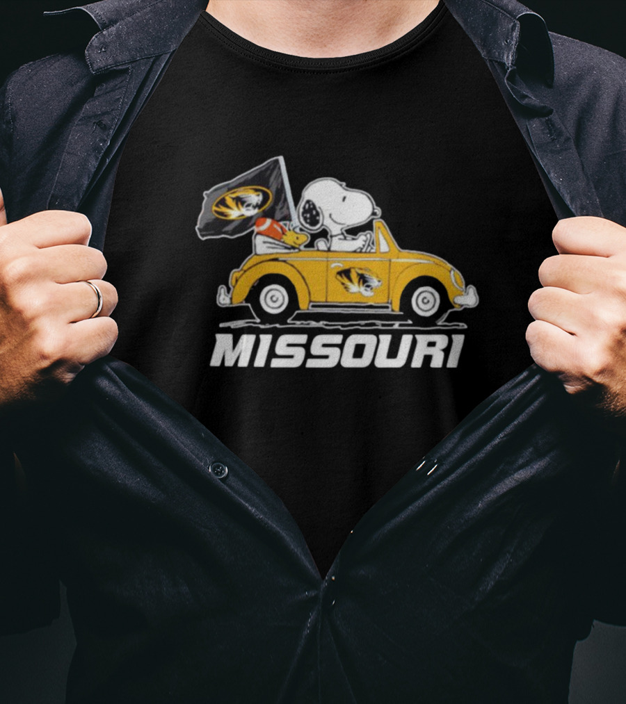 Missouri Tigers Snoopy Woodstock Driving Car T-Shirt
