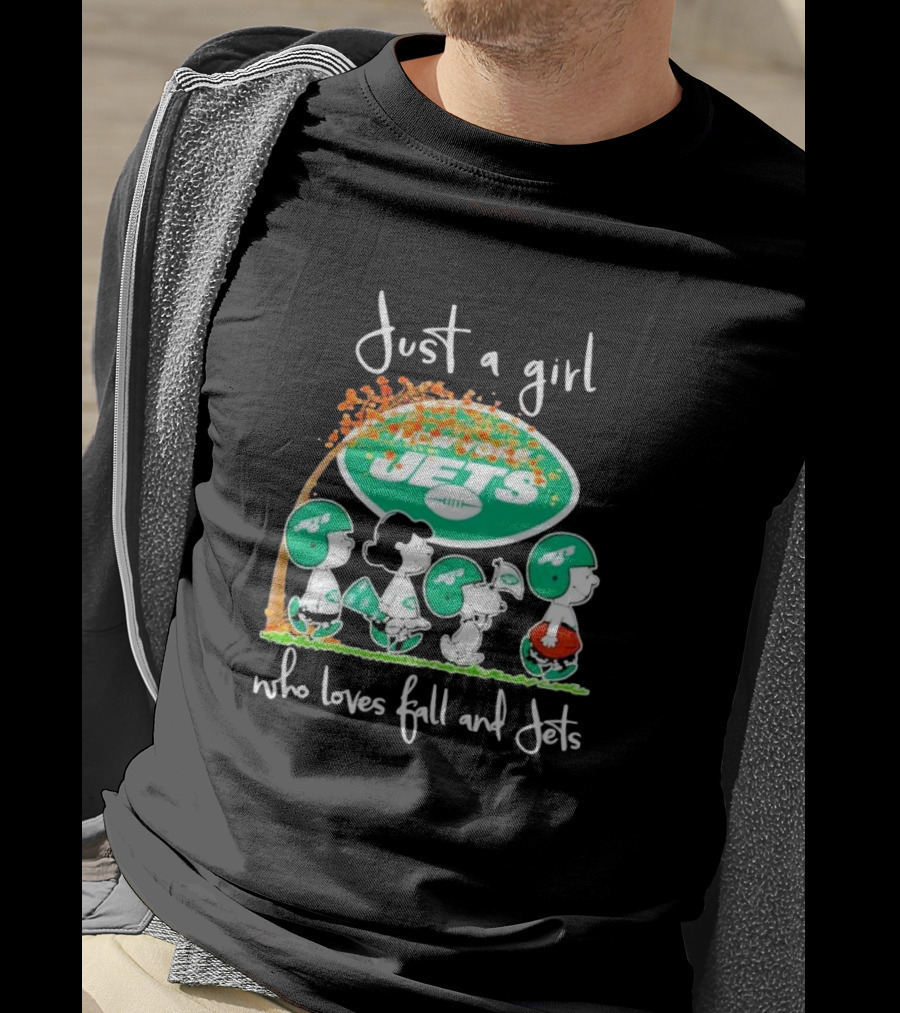 Just A Girl Who Loves Fall And New York Jets Football With Peanut Friend T-Shirt