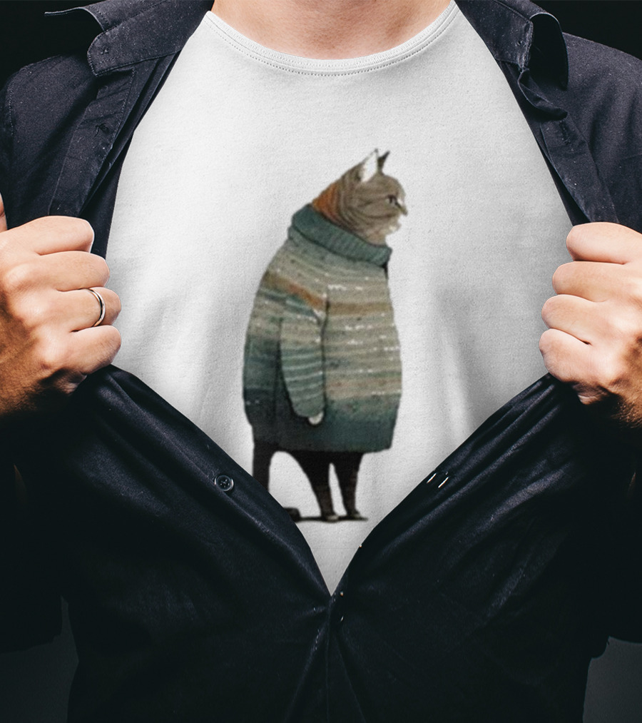 Women’s Winter Cat In Cozy Sweater Print T-Shirt