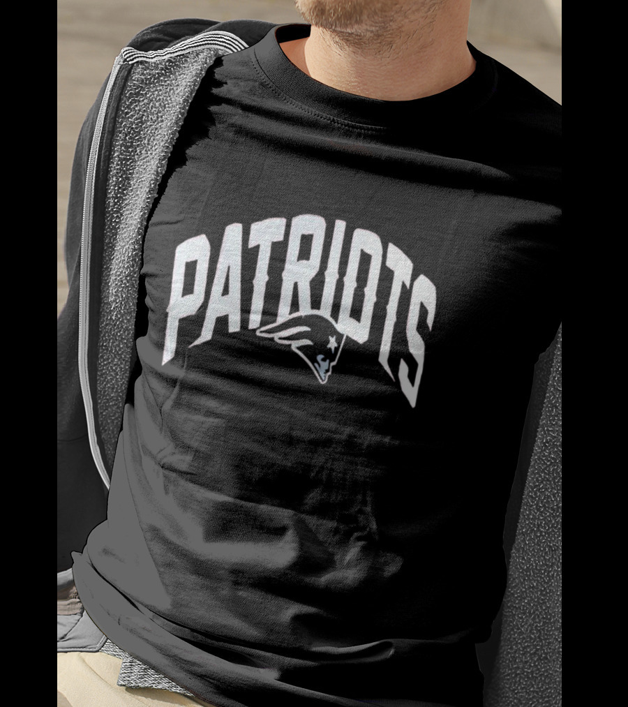 PATRIOTS Bill Belichick Black White Red T-Shirt