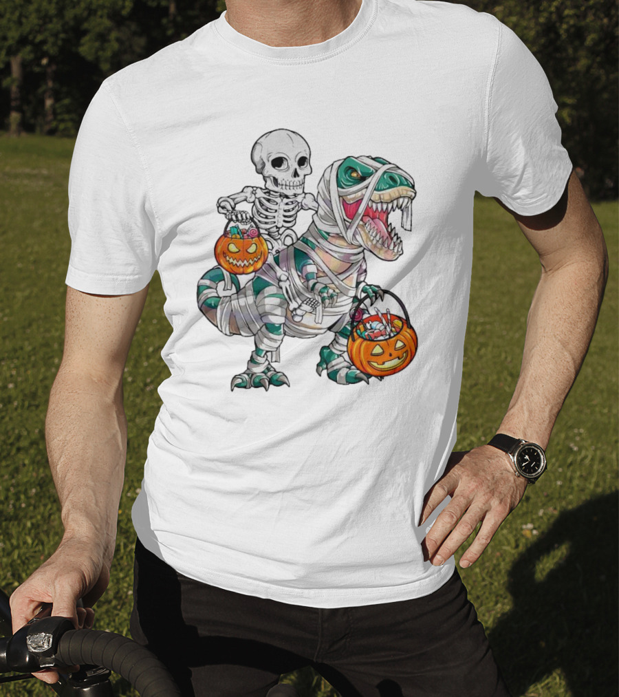 Spooky Saurus Rex Skeleton With Halloween Pumpkin Duo T-Shirt