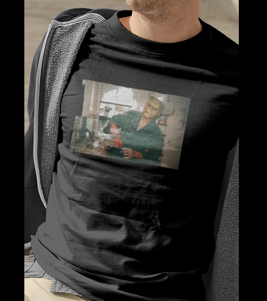 Mac Demarco Lizard Man Pouring Coffee In Kitchen T-Shirt