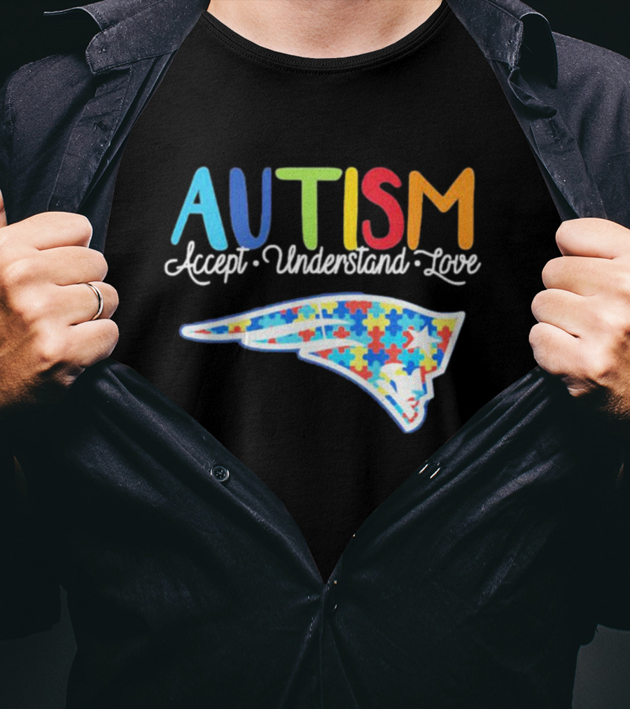 New England Patriots Autism Awareness Accept Understand Love Puzzle T-Shirt